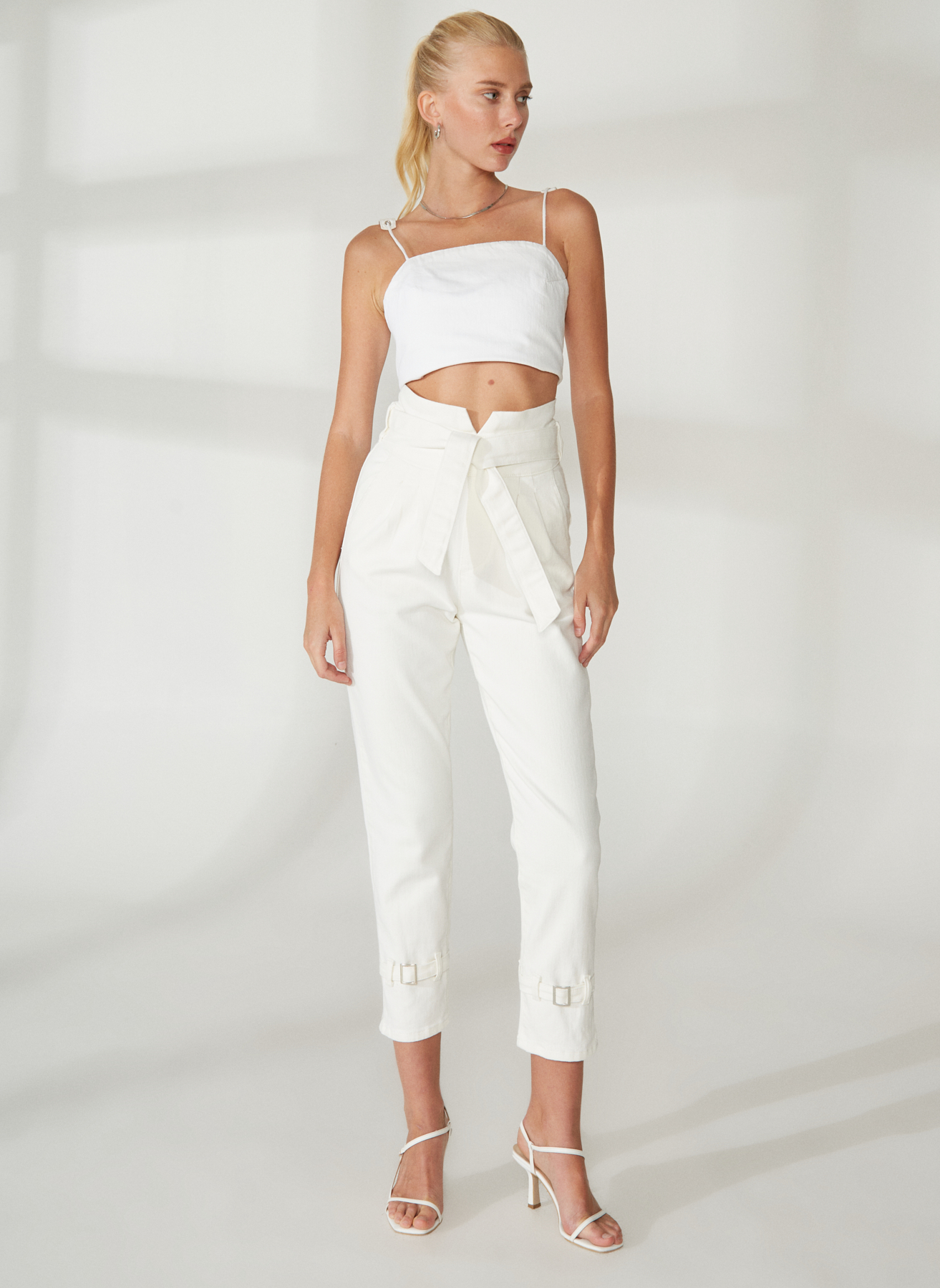 RG-204 Metal tokalı denim beyaz yüksek bel pantolon